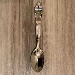 Souvenir spoon (Alberta, gold tone)